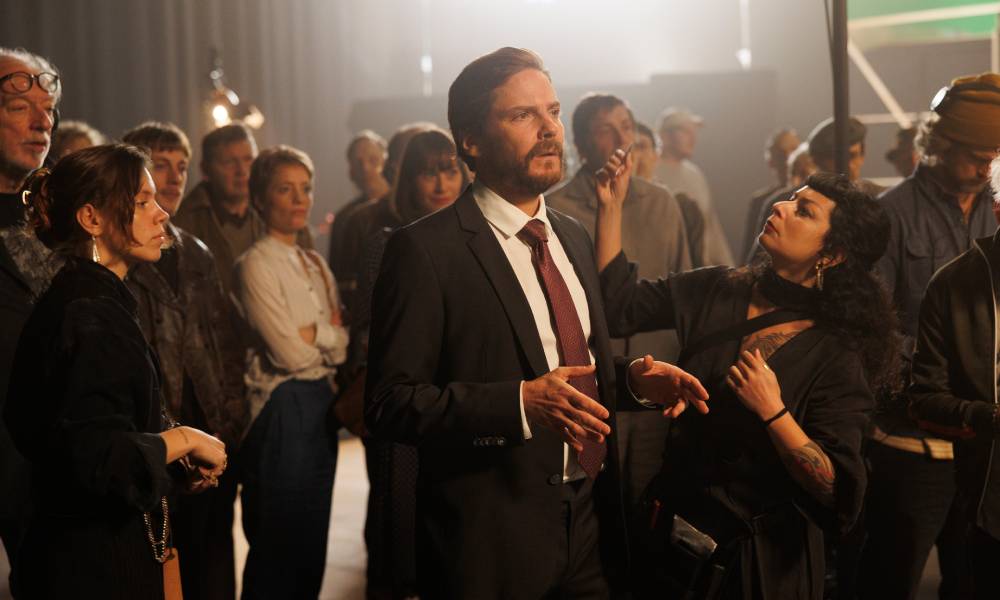 DerHeldVomBahnhofFriedrichstraße_04