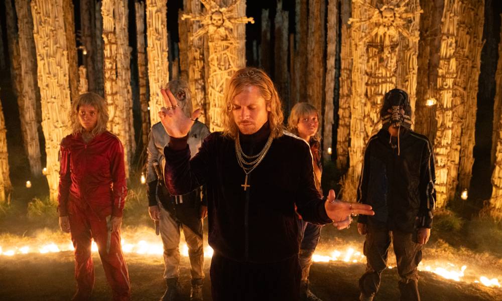 28YearsLaterBoneTemple-03